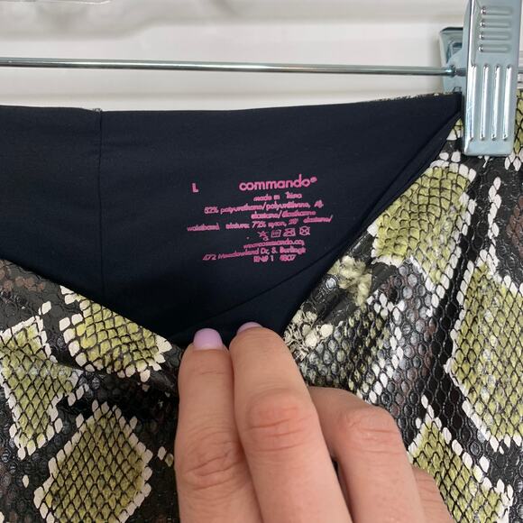 Commando Faux Leather Animal Print Legging in Olive Snake large - Picture 13 of 14